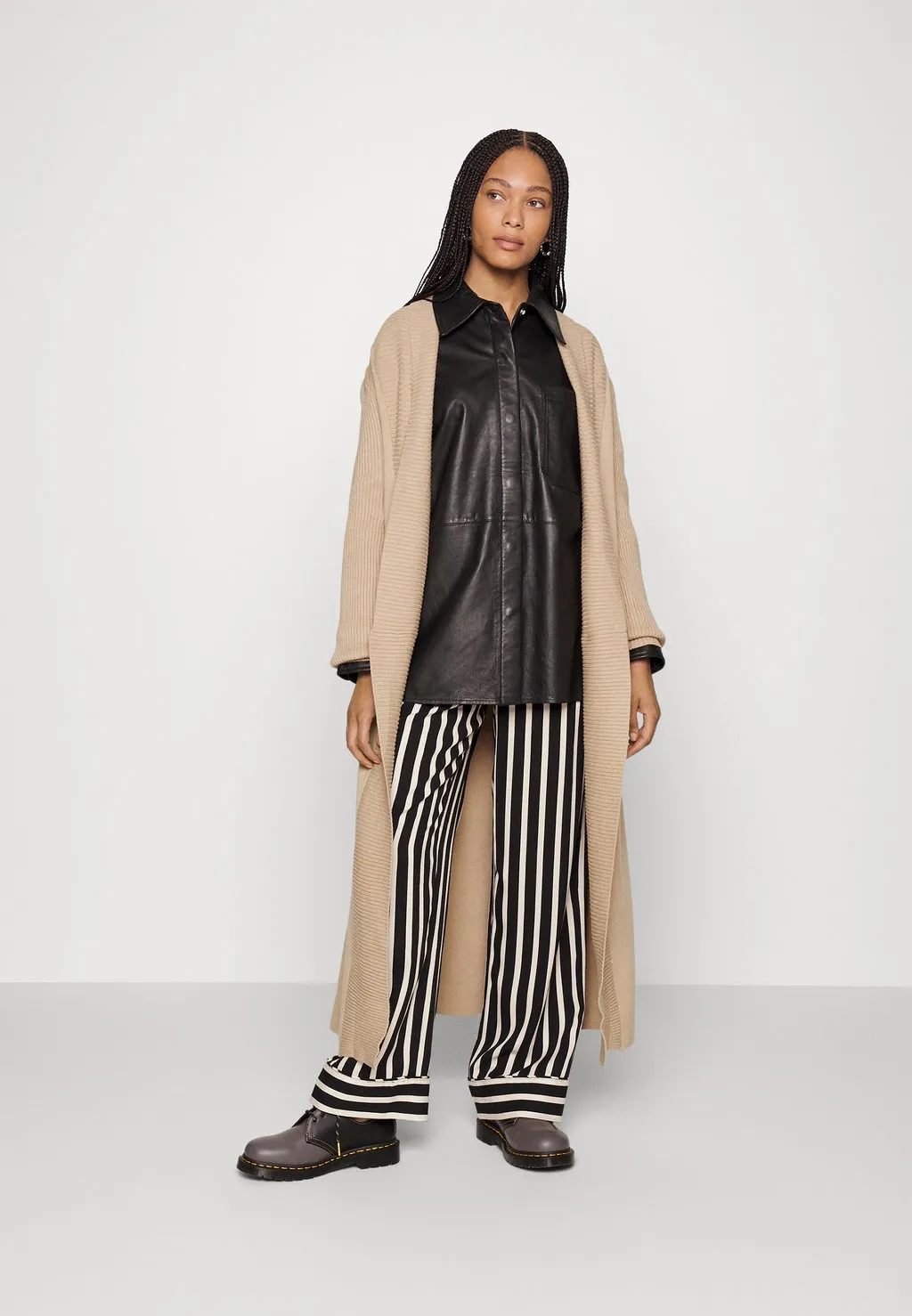 Cardigan LASCANA, brown