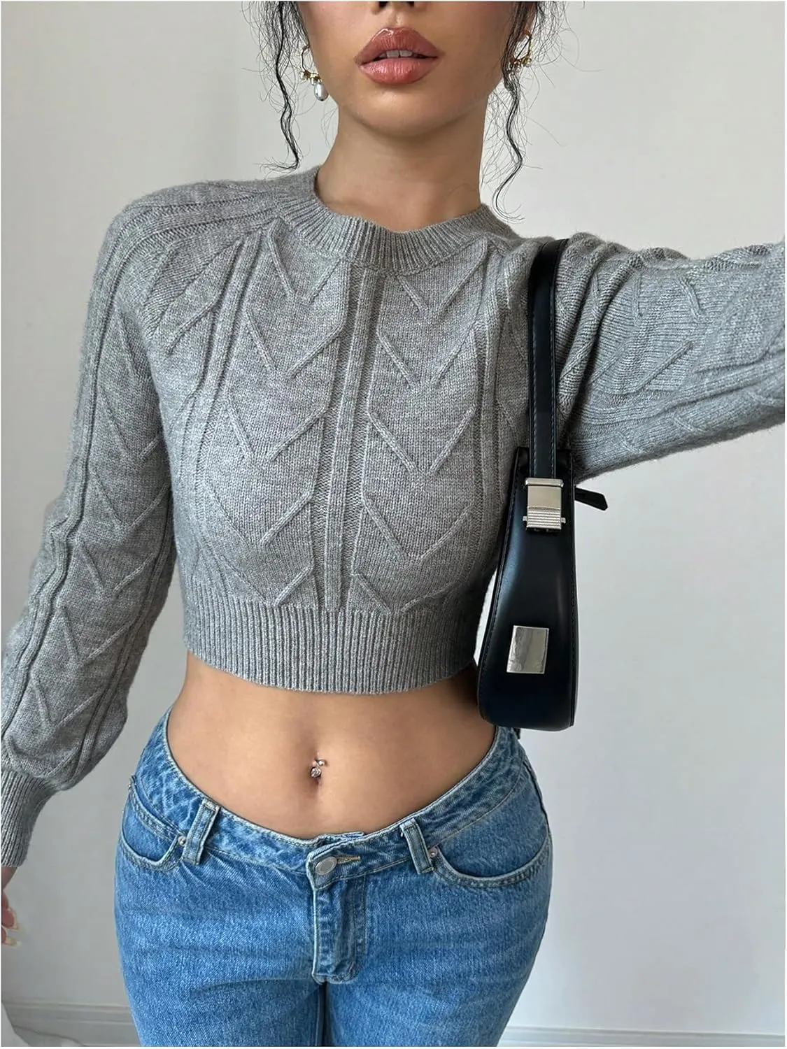 GORGLITTER Women's Bow Open Back Sweater Cable Knit Cropped Sweater Crewneck Pullover Crop Tops